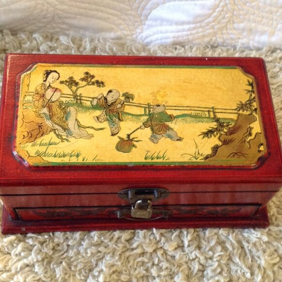 VTG Chinese Lacquer 2 drawer jewelry box; Circa: 1920/40 Brass Handles/patina